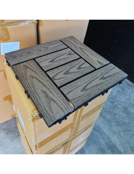 Piso Deck Chocolate 2D 30*30 a 22mm (Caja 11Unid)