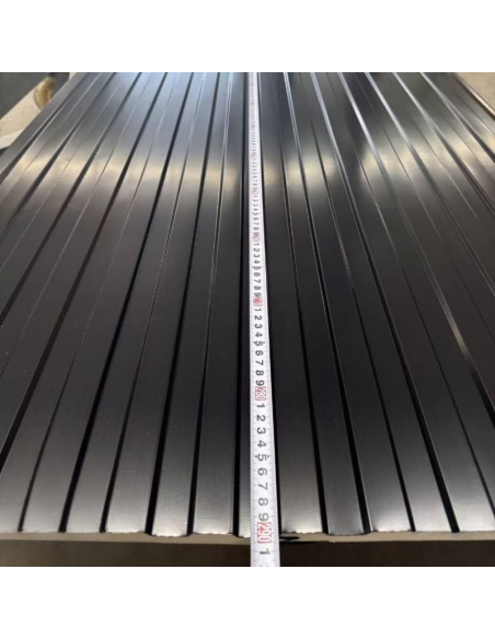 Siding Metálico Negro Ranurado 290*38 a 16mm