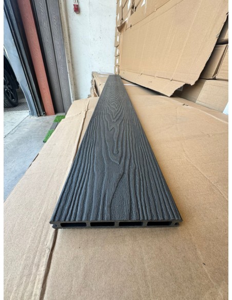 Piso Deck Negro 220*14,5 a 20mm (Caja 3Unid)